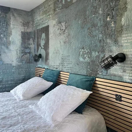 One Apartment *